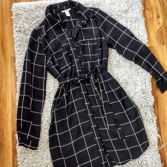 Charlotte Russe Dresses & Skirts - Charlotte Russe Shirt Dress Size Medium